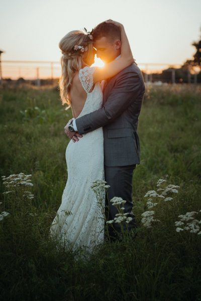 Weddings Unveiled // We're pulling back the veil on Kristen's Decatur, Texas wedding! ivoryandink.com