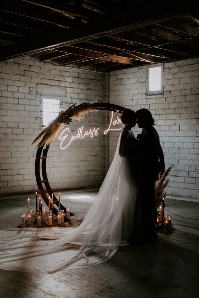 The Right Way to Ask for a Wedding Vendor Discount - originally published on ivoryandink.com